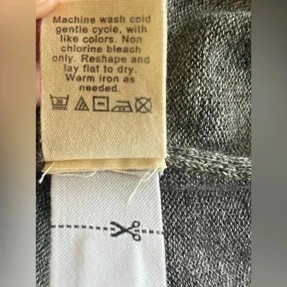 Men’s J. Crew V-Neck Cotton Sweater in Gray - Picture 9 of 11